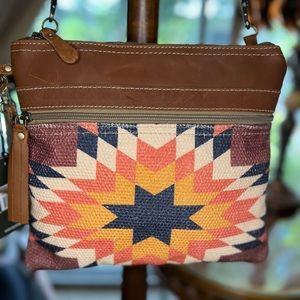 New Myra Western Boho Star Crossbody Leather Canvas Tapestries Purse